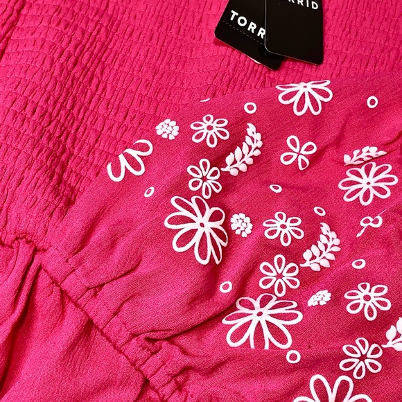 NWT Torrid Pink & Sexy Mini Crinkle Gauze Blouson Sleeve Dress - Picture 8 of 8